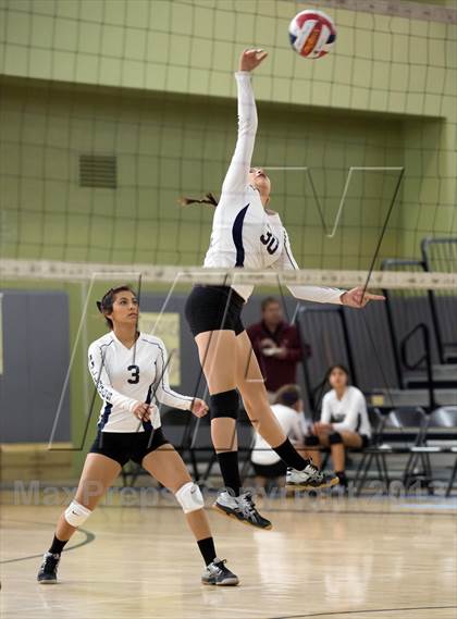 Thumbnail 1 in Elizabeth Learning Center vs. LACES (CIF LA City Section D4 Final) photogallery.