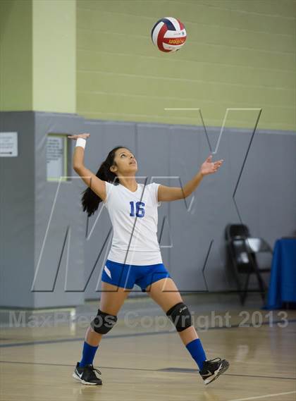 Thumbnail 1 in Elizabeth Learning Center vs. LACES (CIF LA City Section D4 Final) photogallery.