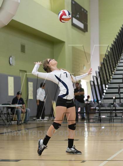Thumbnail 3 in Elizabeth Learning Center vs. LACES (CIF LA City Section D4 Final) photogallery.