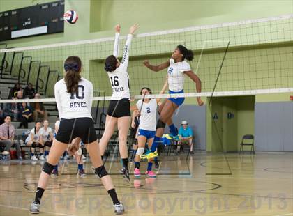 Thumbnail 2 in Elizabeth Learning Center vs. LACES (CIF LA City Section D4 Final) photogallery.