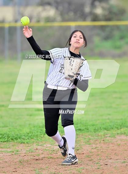 Thumbnail 3 in Olympian vs. La Costa Canyon (Cougar Classic) photogallery.