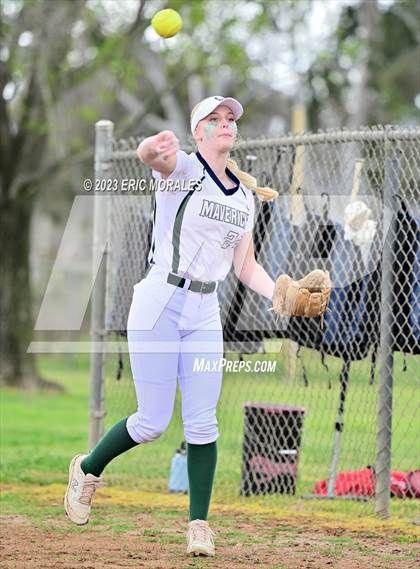 Thumbnail 2 in Olympian vs. La Costa Canyon (Cougar Classic) photogallery.