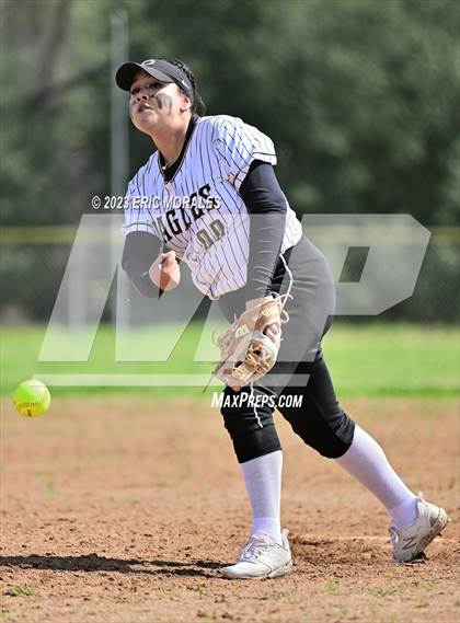 Thumbnail 2 in Olympian vs. La Costa Canyon (Cougar Classic) photogallery.