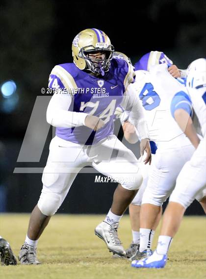Thumbnail 2 in St. Edmund @ Ascension Catholic (LHSAA Division IV 1st Round) photogallery.