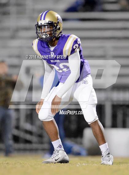 Thumbnail 1 in St. Edmund @ Ascension Catholic (LHSAA Division IV 1st Round) photogallery.