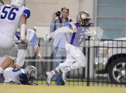 Thumbnail 1 in St. Edmund @ Ascension Catholic (LHSAA Division IV 1st Round) photogallery.