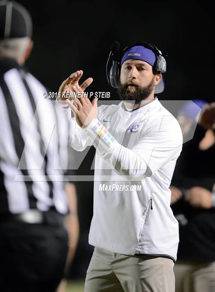 Thumbnail 2 in St. Edmund @ Ascension Catholic (LHSAA Division IV 1st Round) photogallery.