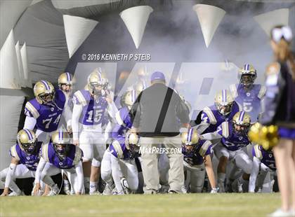 Thumbnail 3 in St. Edmund @ Ascension Catholic (LHSAA Division IV 1st Round) photogallery.