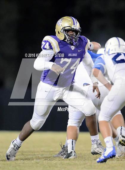 Thumbnail 3 in St. Edmund @ Ascension Catholic (LHSAA Division IV 1st Round) photogallery.