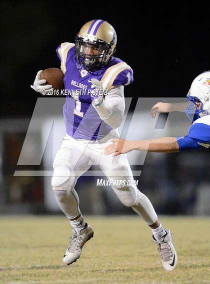 Thumbnail 1 in St. Edmund @ Ascension Catholic (LHSAA Division IV 1st Round) photogallery.