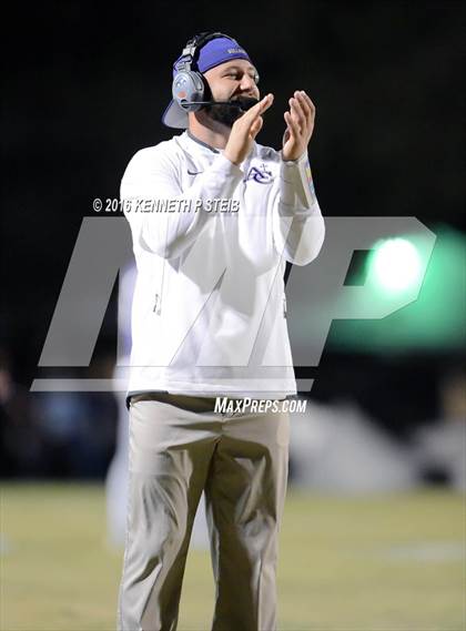 Thumbnail 2 in St. Edmund @ Ascension Catholic (LHSAA Division IV 1st Round) photogallery.