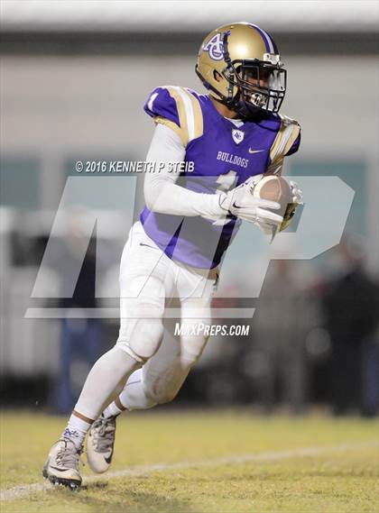 Thumbnail 2 in St. Edmund @ Ascension Catholic (LHSAA Division IV 1st Round) photogallery.