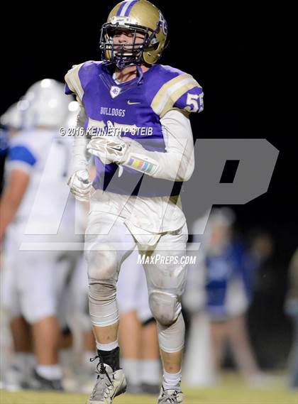 Thumbnail 2 in St. Edmund @ Ascension Catholic (LHSAA Division IV 1st Round) photogallery.