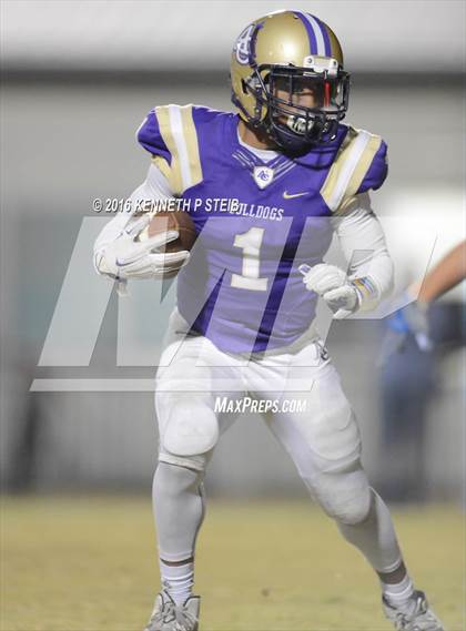 Thumbnail 1 in St. Edmund @ Ascension Catholic (LHSAA Division IV 1st Round) photogallery.
