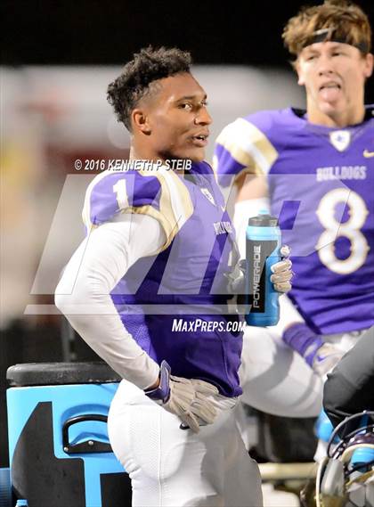 Thumbnail 3 in St. Edmund @ Ascension Catholic (LHSAA Division IV 1st Round) photogallery.