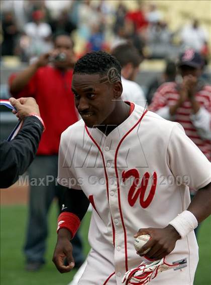Thumbnail 1 in Monroe vs. Westchester (CIF LA City Section D2 Final) photogallery.