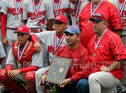 Thumbnail 3 in Monroe vs. Westchester (CIF LA City Section D2 Final) photogallery.