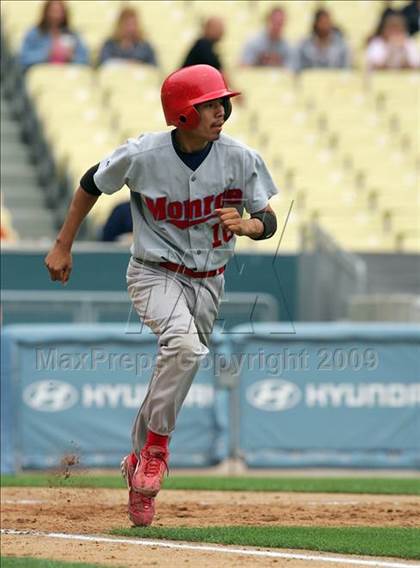 Thumbnail 2 in Monroe vs. Westchester (CIF LA City Section D2 Final) photogallery.