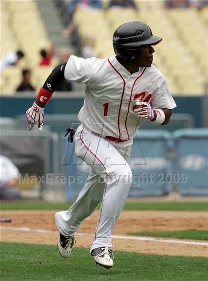 Thumbnail 2 in Monroe vs. Westchester (CIF LA City Section D2 Final) photogallery.