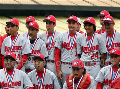 Thumbnail 1 in Monroe vs. Westchester (CIF LA City Section D2 Final) photogallery.
