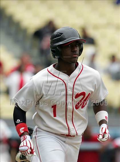 Thumbnail 2 in Monroe vs. Westchester (CIF LA City Section D2 Final) photogallery.