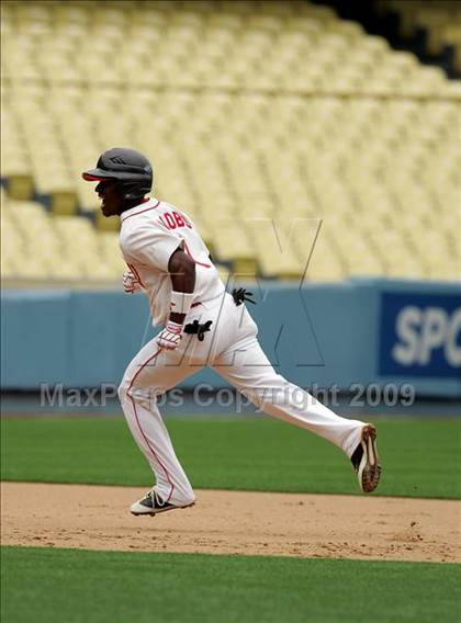 Thumbnail 3 in Monroe vs. Westchester (CIF LA City Section D2 Final) photogallery.