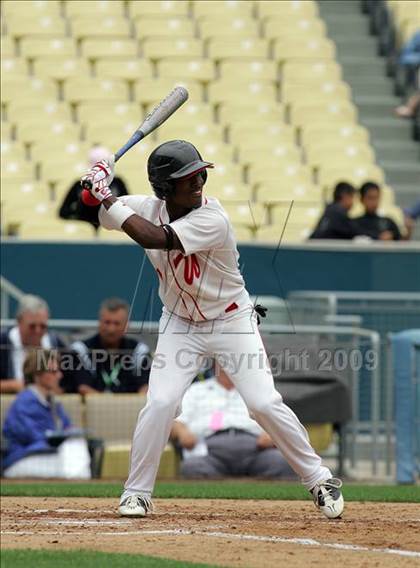 Thumbnail 3 in Monroe vs. Westchester (CIF LA City Section D2 Final) photogallery.