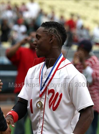 Thumbnail 3 in Monroe vs. Westchester (CIF LA City Section D2 Final) photogallery.