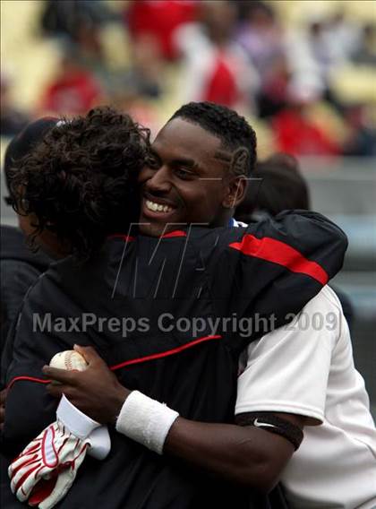 Thumbnail 2 in Monroe vs. Westchester (CIF LA City Section D2 Final) photogallery.