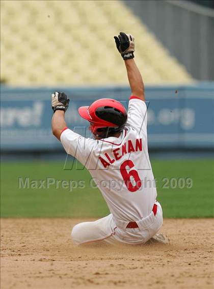 Thumbnail 3 in Monroe vs. Westchester (CIF LA City Section D2 Final) photogallery.