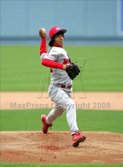 Thumbnail 3 in Monroe vs. Westchester (CIF LA City Section D2 Final) photogallery.
