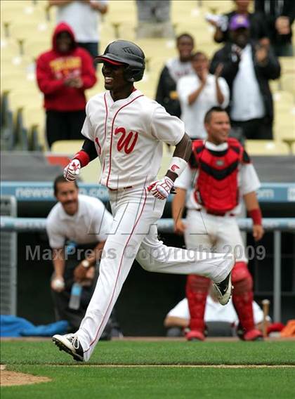 Thumbnail 3 in Monroe vs. Westchester (CIF LA City Section D2 Final) photogallery.