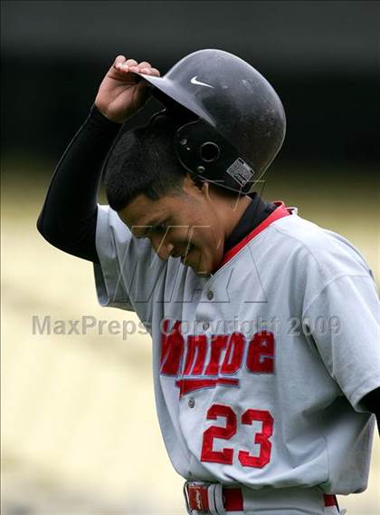 Thumbnail 2 in Monroe vs. Westchester (CIF LA City Section D2 Final) photogallery.