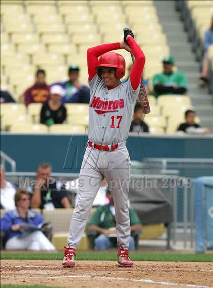 Thumbnail 1 in Monroe vs. Westchester (CIF LA City Section D2 Final) photogallery.