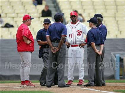 Thumbnail 3 in Monroe vs. Westchester (CIF LA City Section D2 Final) photogallery.