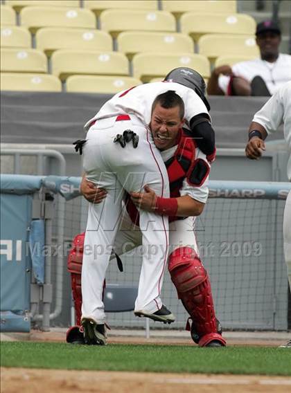 Thumbnail 1 in Monroe vs. Westchester (CIF LA City Section D2 Final) photogallery.