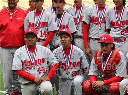 Thumbnail 3 in Monroe vs. Westchester (CIF LA City Section D2 Final) photogallery.