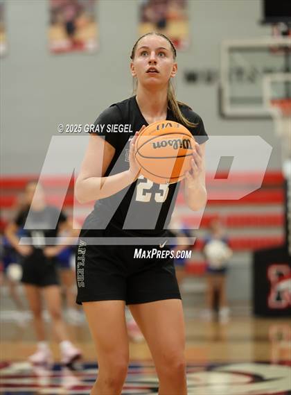 Thumbnail 3 in Deer Creek @ Mustang photogallery.