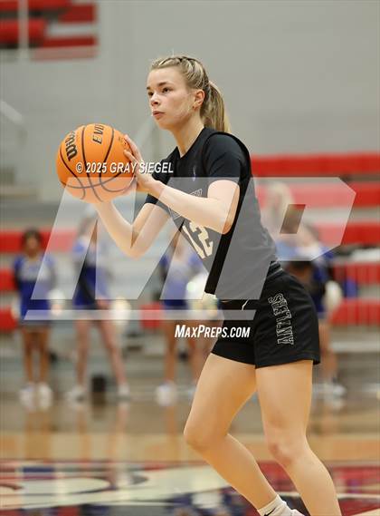 Thumbnail 2 in Deer Creek @ Mustang photogallery.