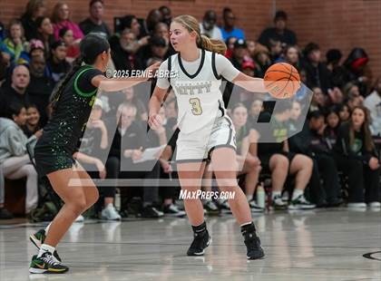 Thumbnail 3 in Archbishop Mitty vs. St. Joseph (Sabrina Ionescu SI20 Showcase) photogallery.