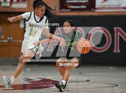 Thumbnail 3 in Archbishop Mitty vs. St. Joseph (Sabrina Ionescu SI20 Showcase) photogallery.