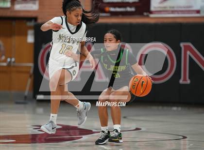 Thumbnail 2 in Archbishop Mitty vs. St. Joseph (Sabrina Ionescu SI20 Showcase) photogallery.