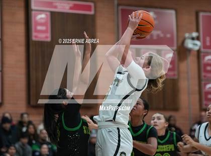 Thumbnail 3 in Archbishop Mitty vs. St. Joseph (Sabrina Ionescu SI20 Showcase) photogallery.
