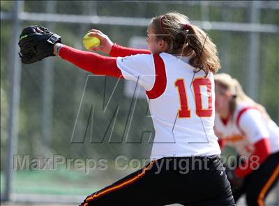 Thumbnail 3 in Newport @ Issaquah photogallery.