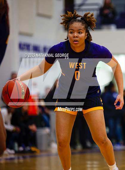 Thumbnail 1 in Bellevue West vs. Millard South (Metro Tournament Final) photogallery.