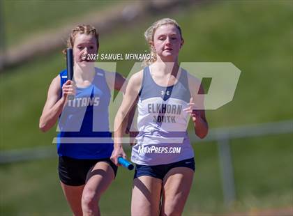 Thumbnail 2 in Metro Conference Track and Field Meet (3200 Meter Relay) photogallery.