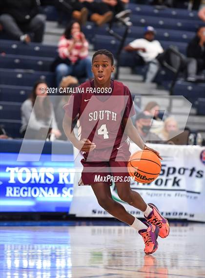 Thumbnail 3 in Red Bank Catholic vs Toms River South (WOBM Christmas Classic)  photogallery.