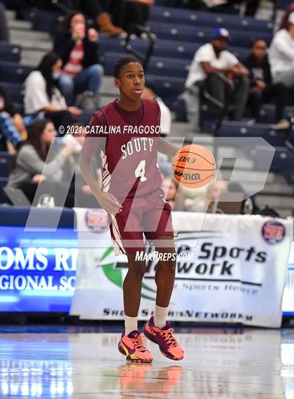 Thumbnail 3 in Red Bank Catholic vs Toms River South (WOBM Christmas Classic)  photogallery.