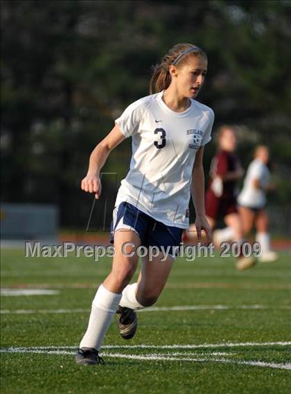 Thumbnail 1 in Highland vs. O Neill (Section 9 Class B Final) photogallery.