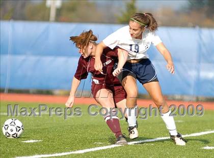 Thumbnail 1 in Highland vs. O Neill (Section 9 Class B Final) photogallery.